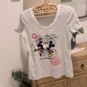 New York Disney Mickey & Minnie Shirt size XL